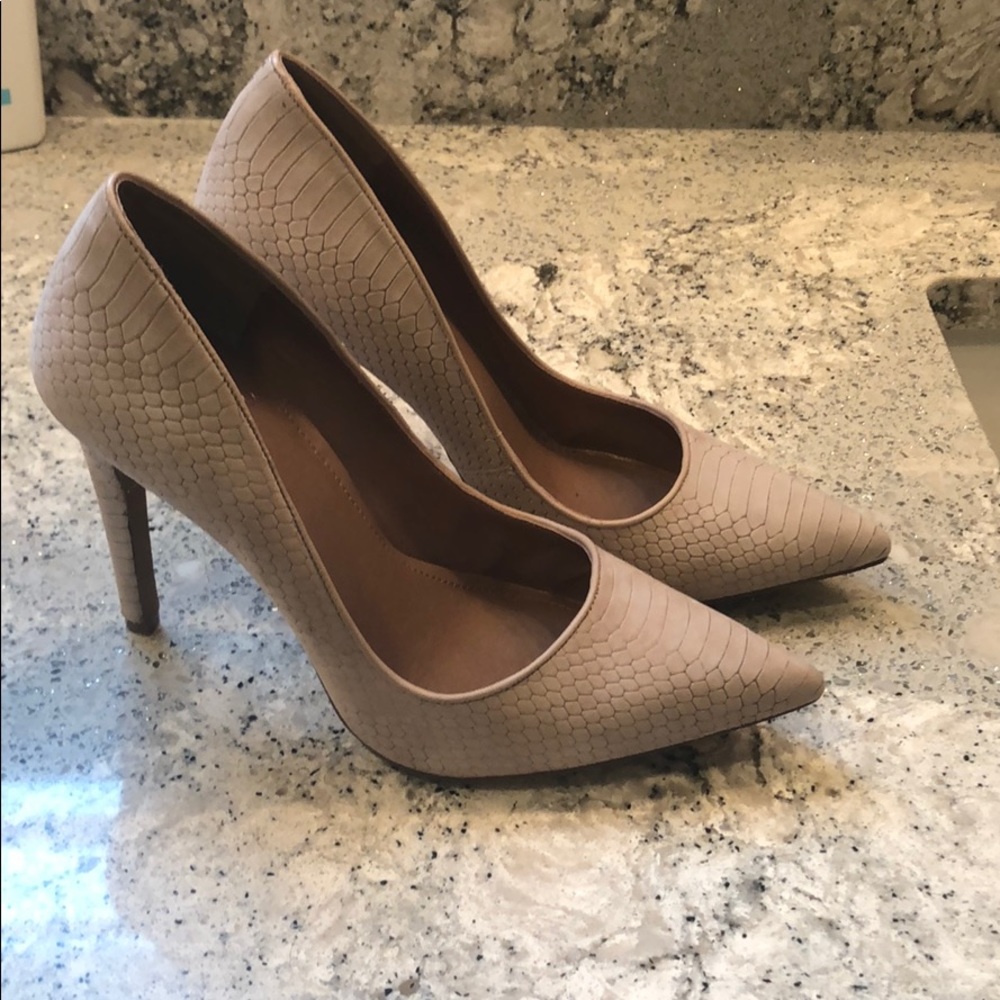 Vince Camuto heels